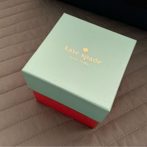 Kate Spade New York Picnic Floral Delacorte Enamel Bangle Watch NIB - Picture 8 of 12